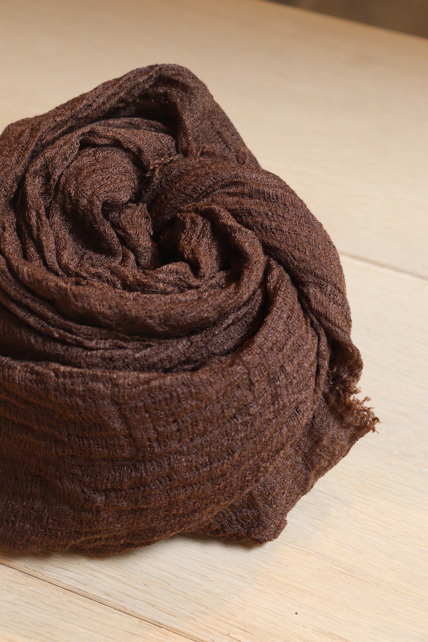PAÑUELO LISO MARRON