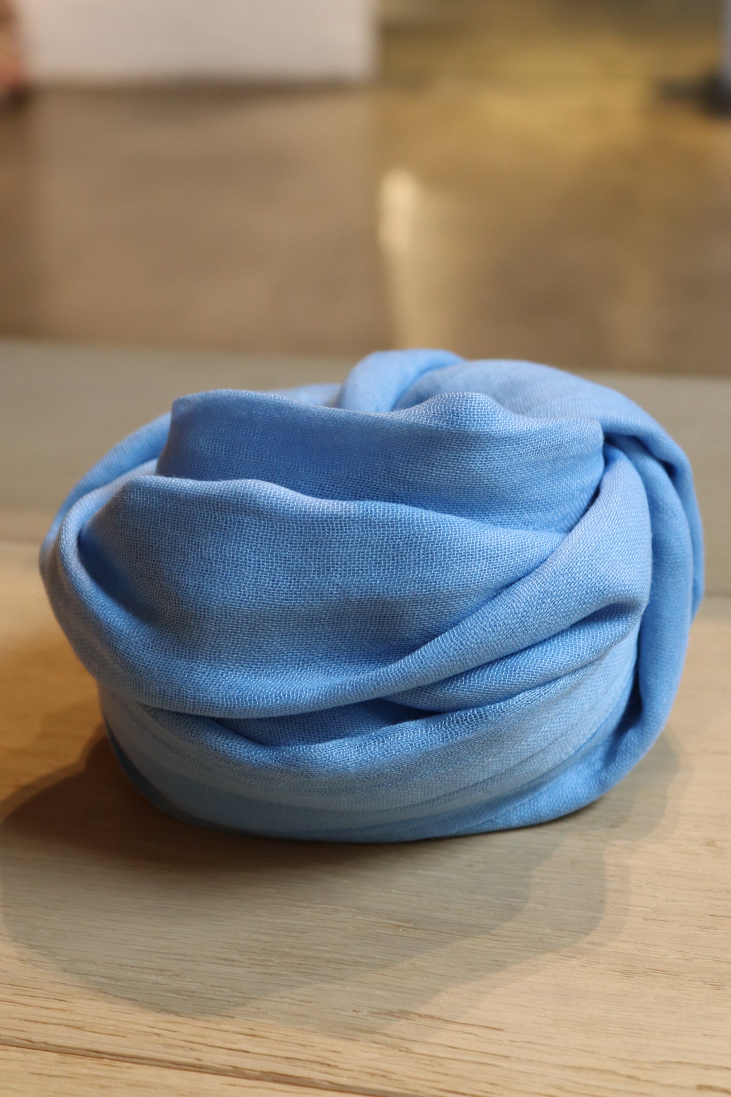 PAÑUELO LISO AZUL CIELO