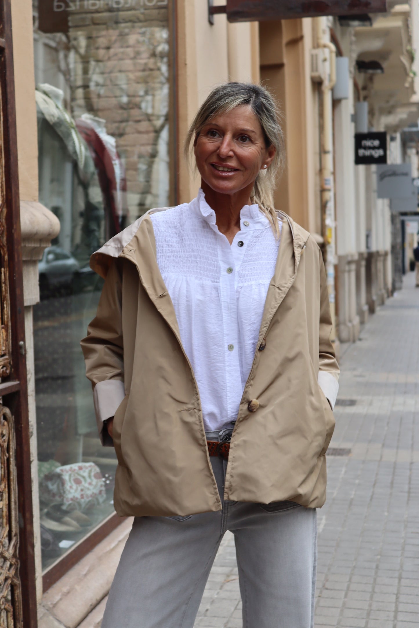 GABARDINA CAPUCHA ANI CAMEL