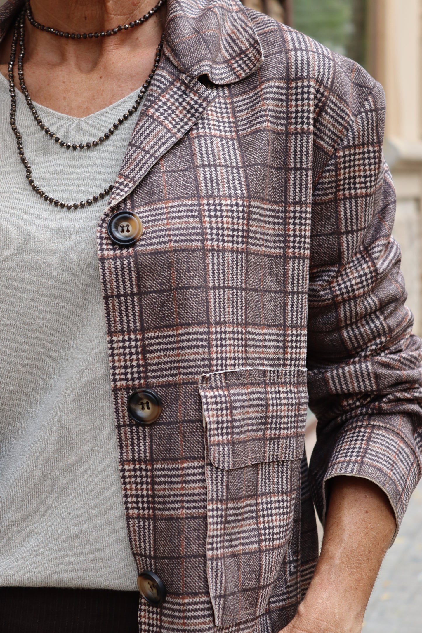 CHAQUETA ESCOCESA CHOCOLATE