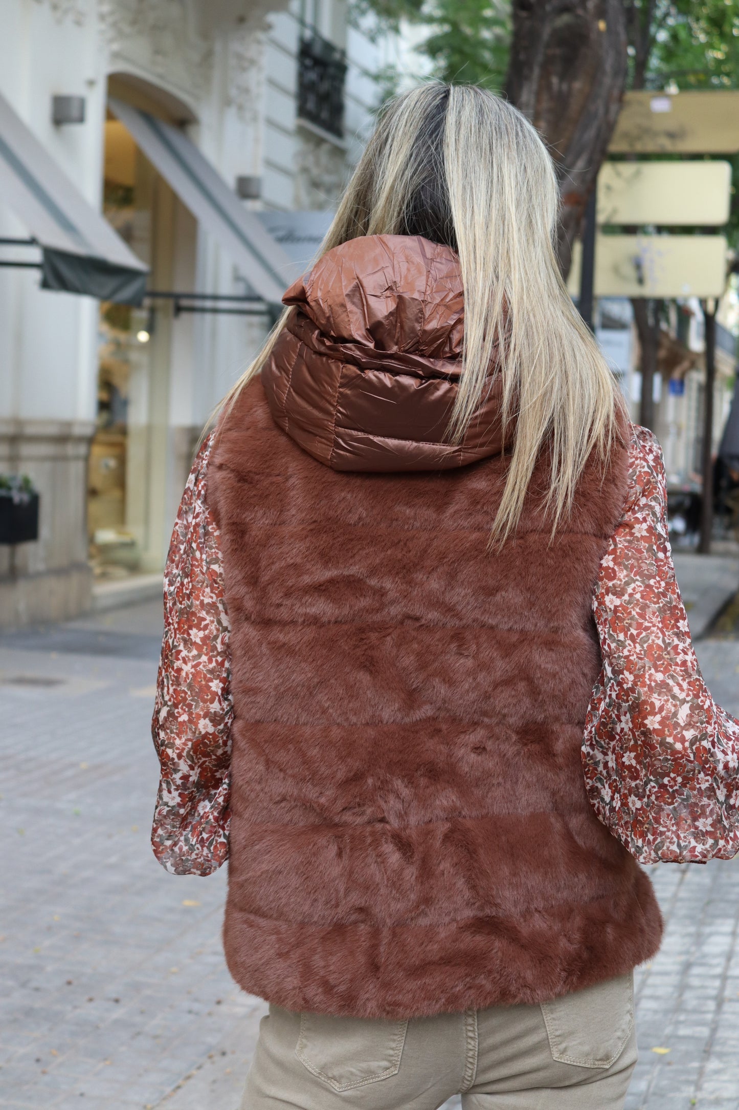 CHALECO MARTINA TIERRA