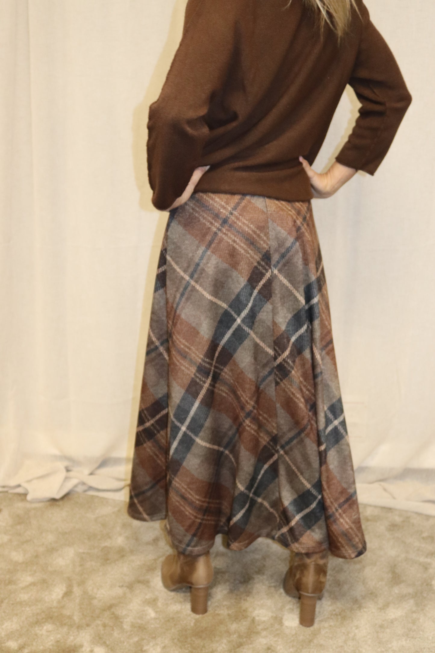 FALDA ESCOCESA NEUTRA