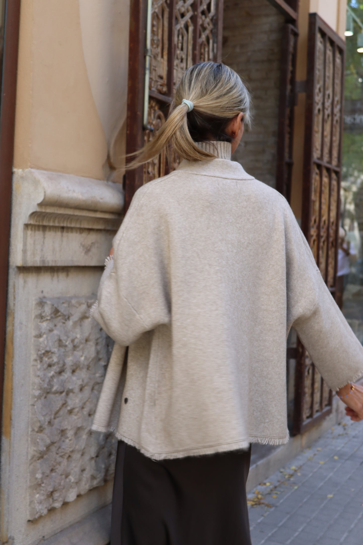 CHAQUETA VICTORIA BEIGE