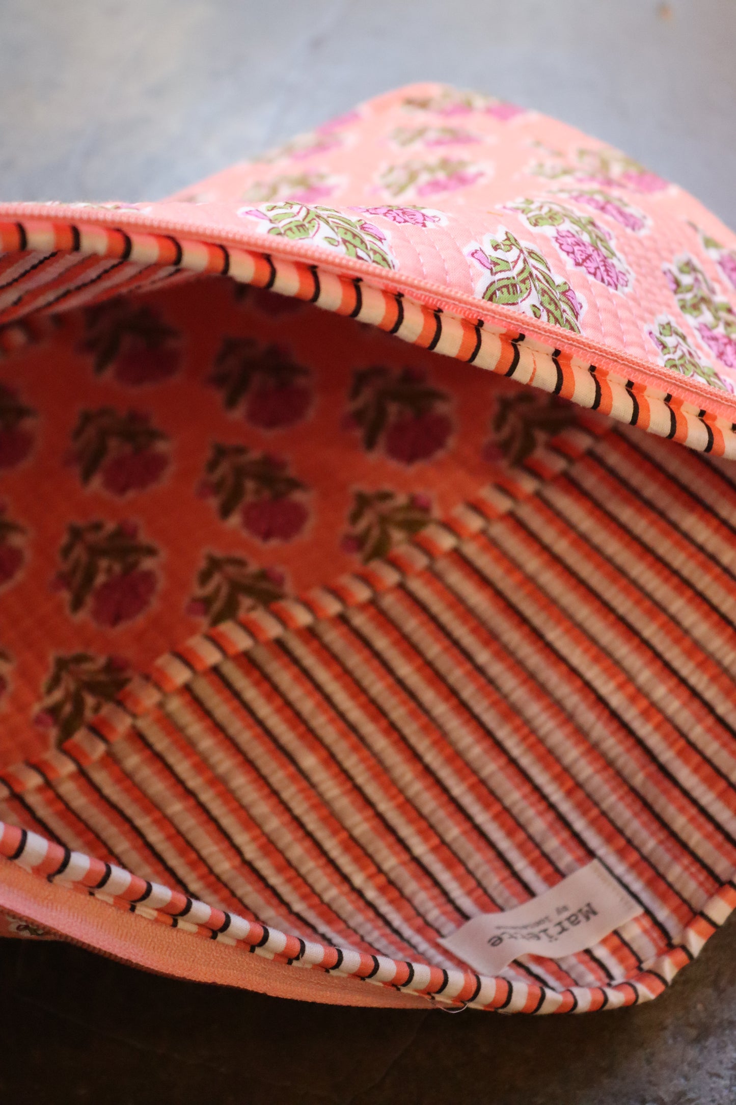 FUNDA ORDENADOR ROSA