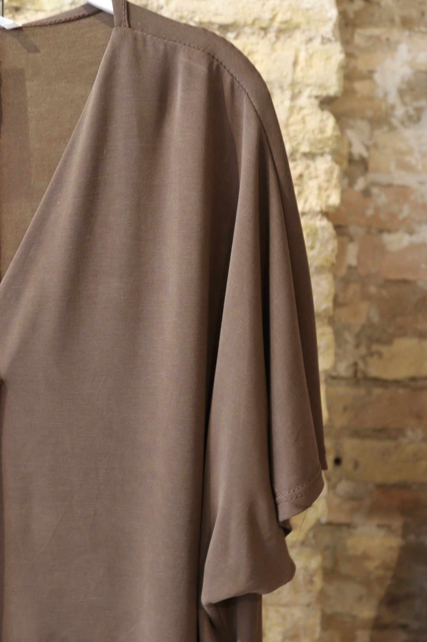 VESTIDO MIDI LUCIA CHOCOLATE