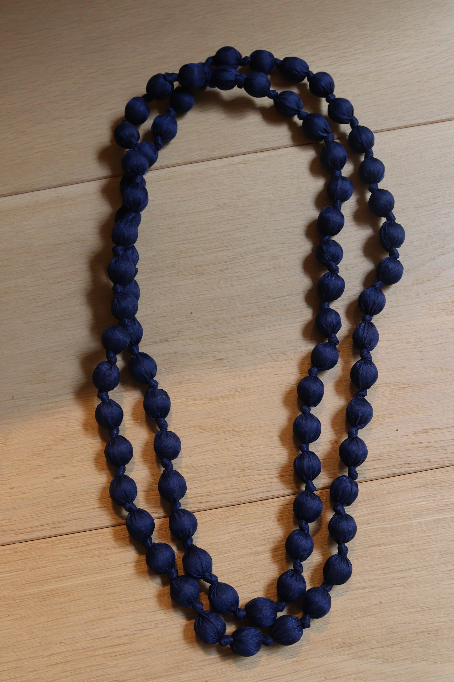 COLLAR BOLAS MARINO