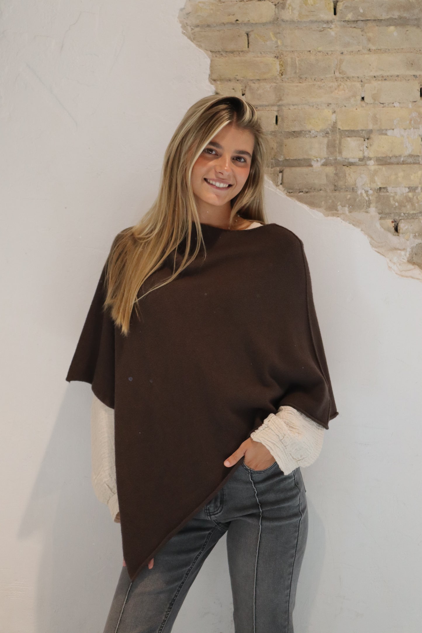 PONCHO LETI CHOCOLATE