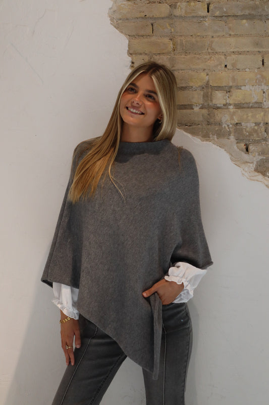 PONCHO LETI GRIS