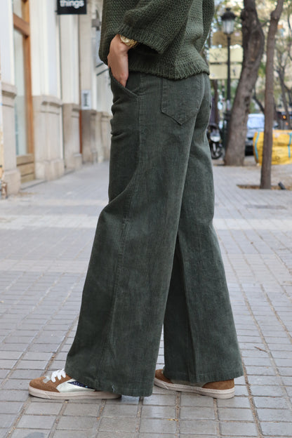 LILLY GREEN CORDUROY PANTS