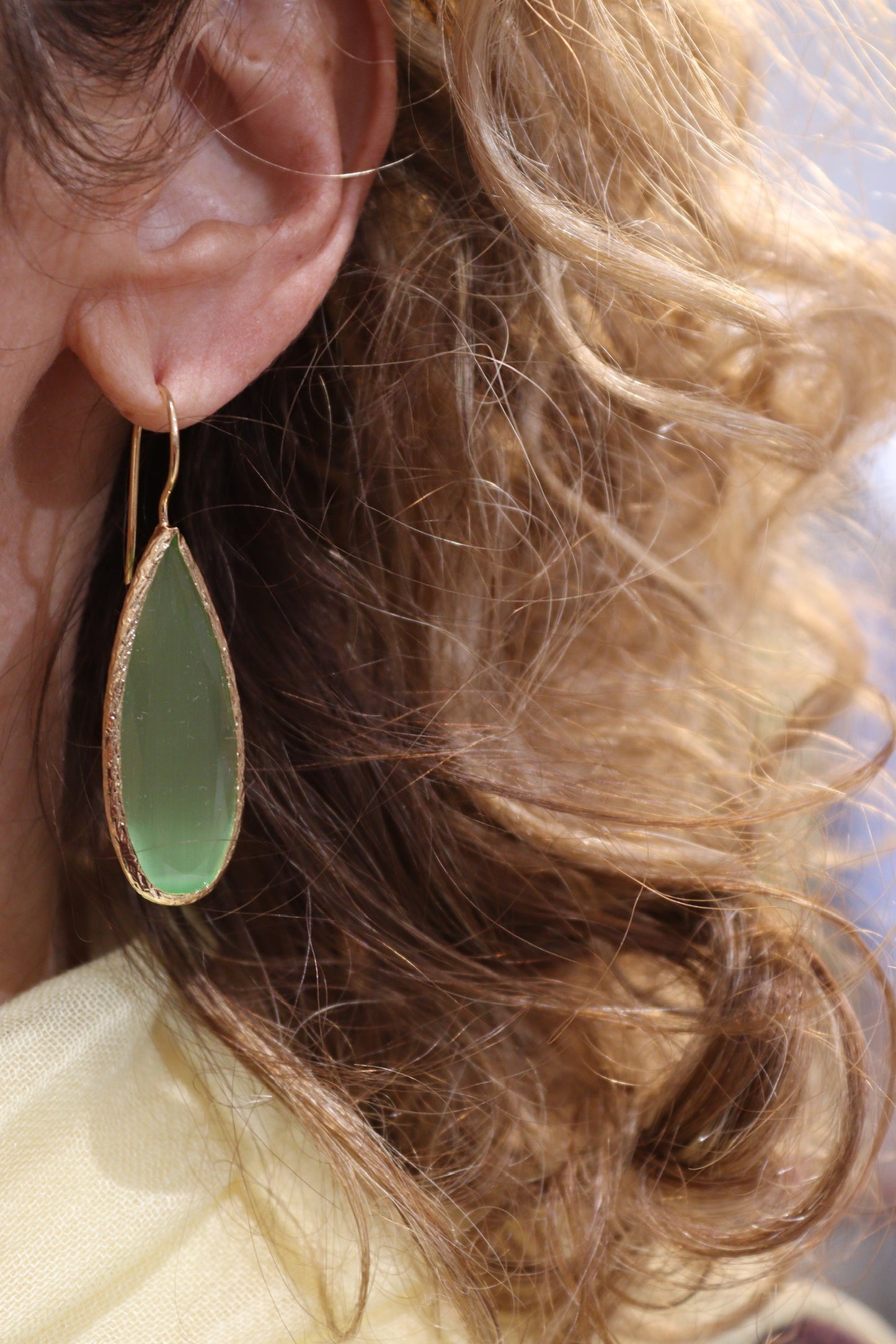 PENDIENTE LAGRIMA VERDE