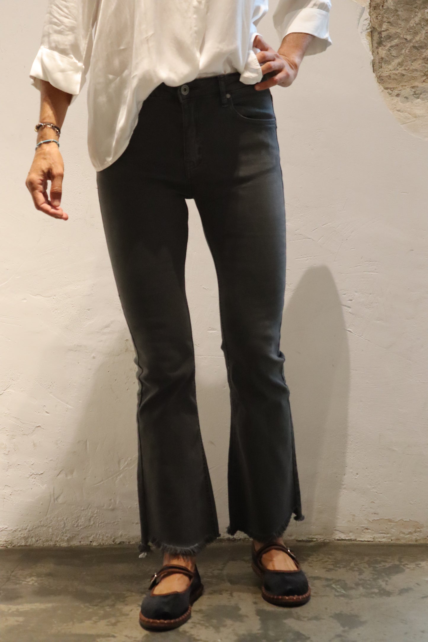 VAQUERO MERAKI GRIS