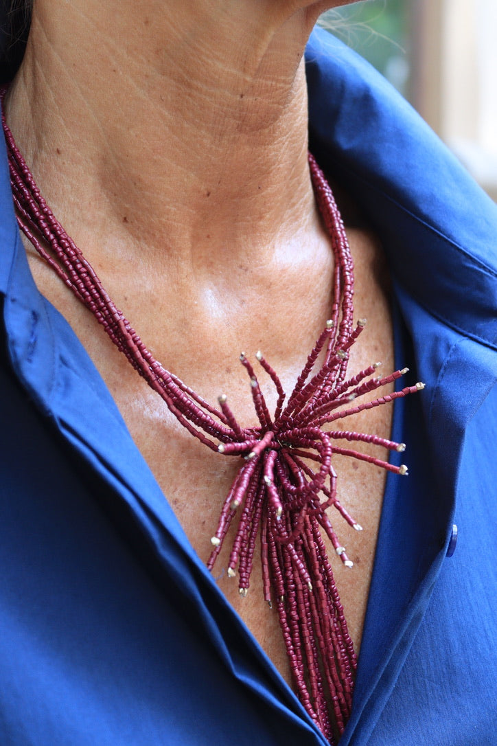 GARGANTILLA MUSA GRANATE