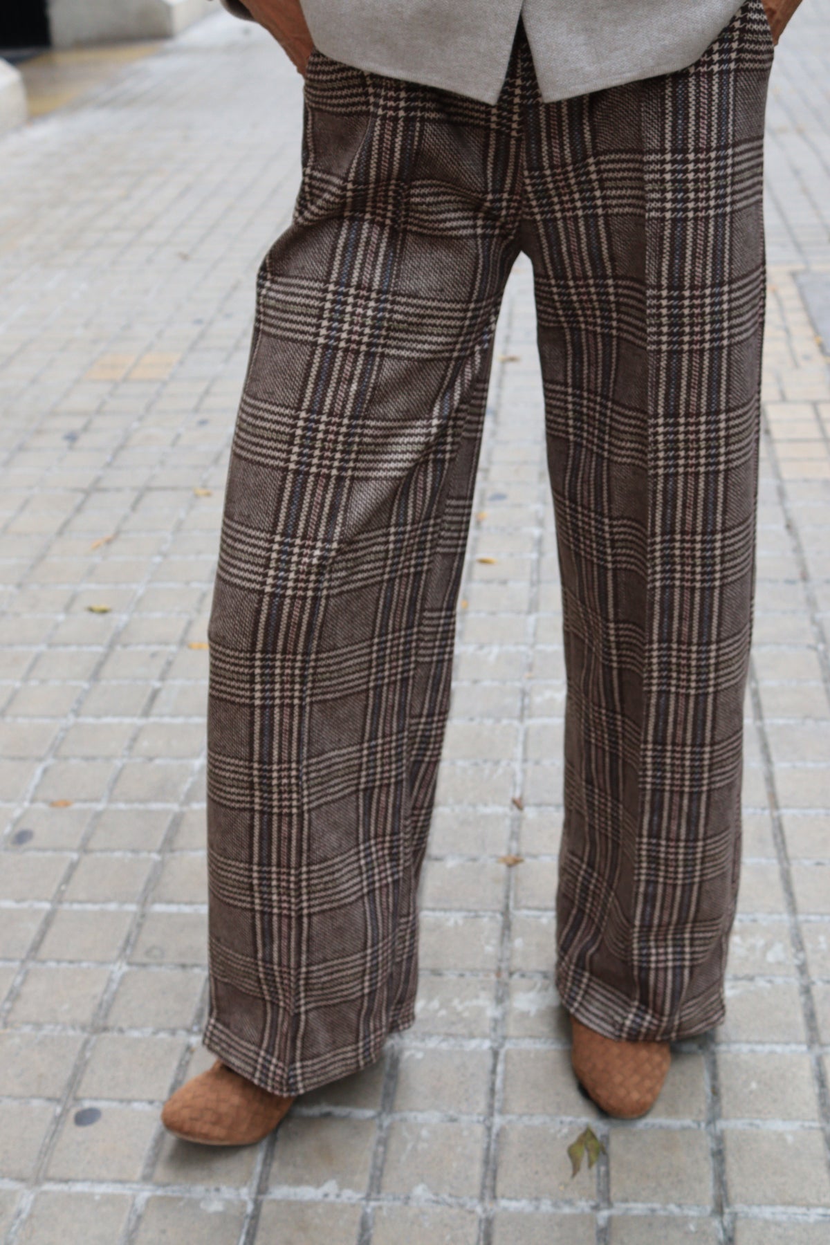PANTALÓN CUADROS BEIGE