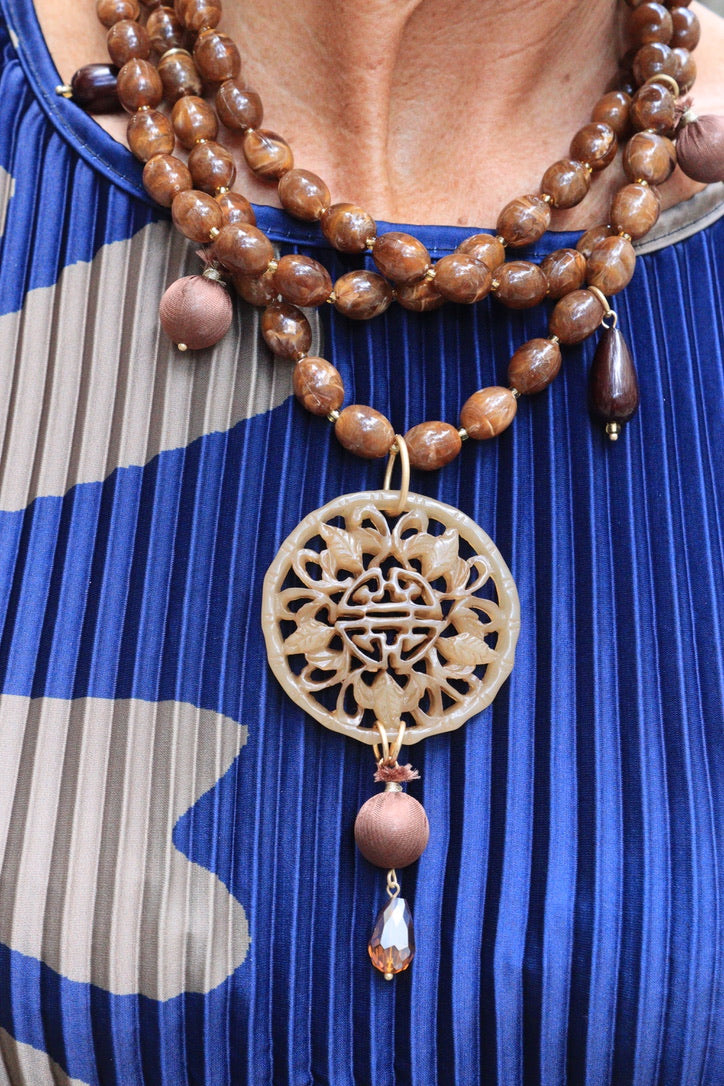 COLLAR JAIPUR CORTO CARAMELO