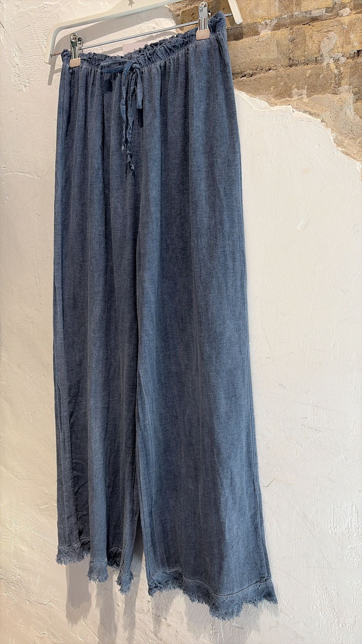 PANTALON LINO AZUL FLECOS