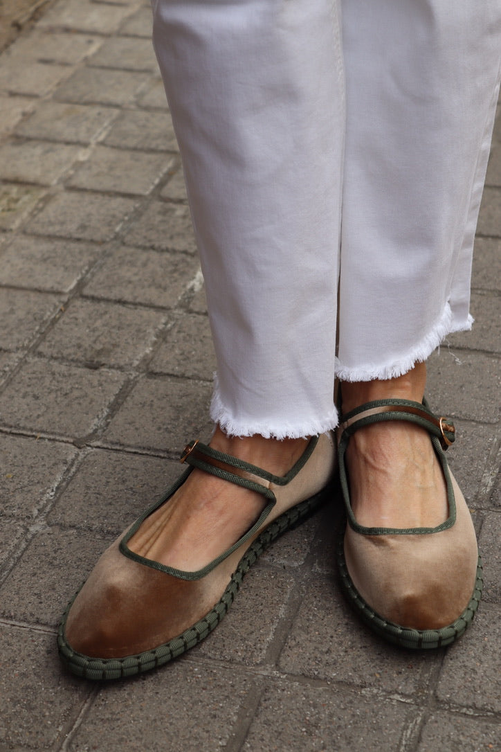 MANOLETINA LUCIA VERDE