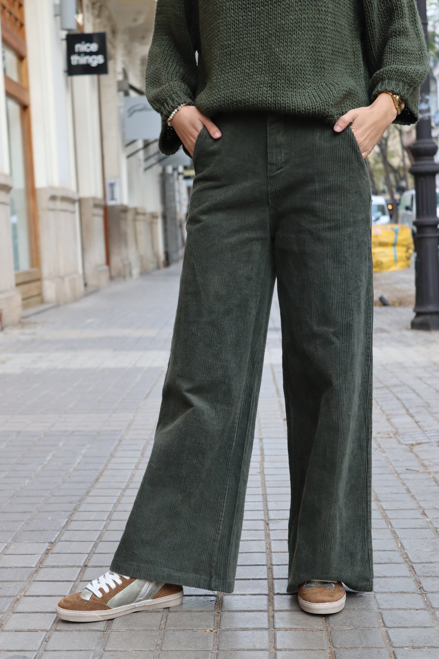 LILLY GREEN CORDUROY PANTS