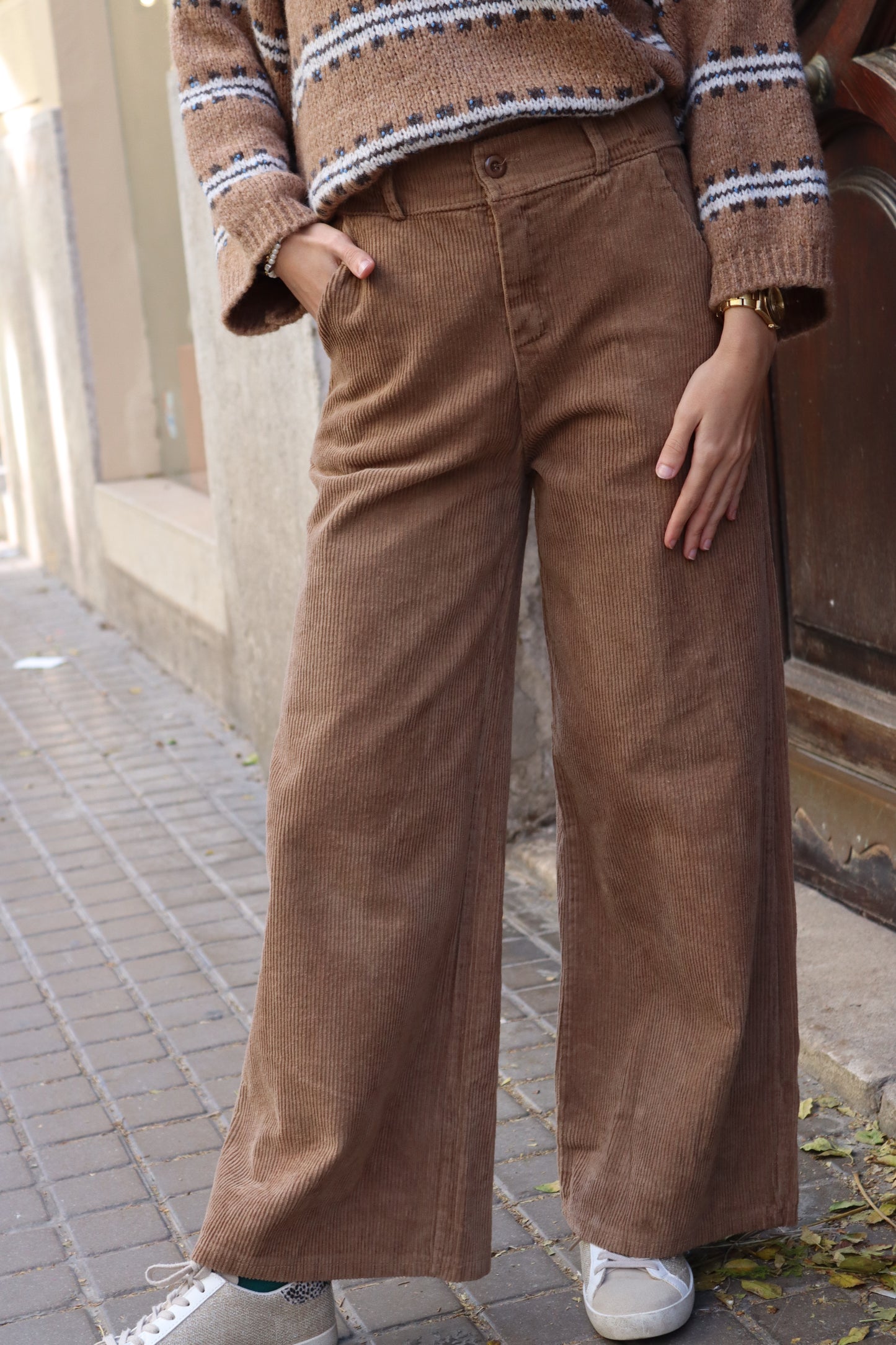 PANTALON EN VELOURS CÔTELÉ LILLY CAMEL