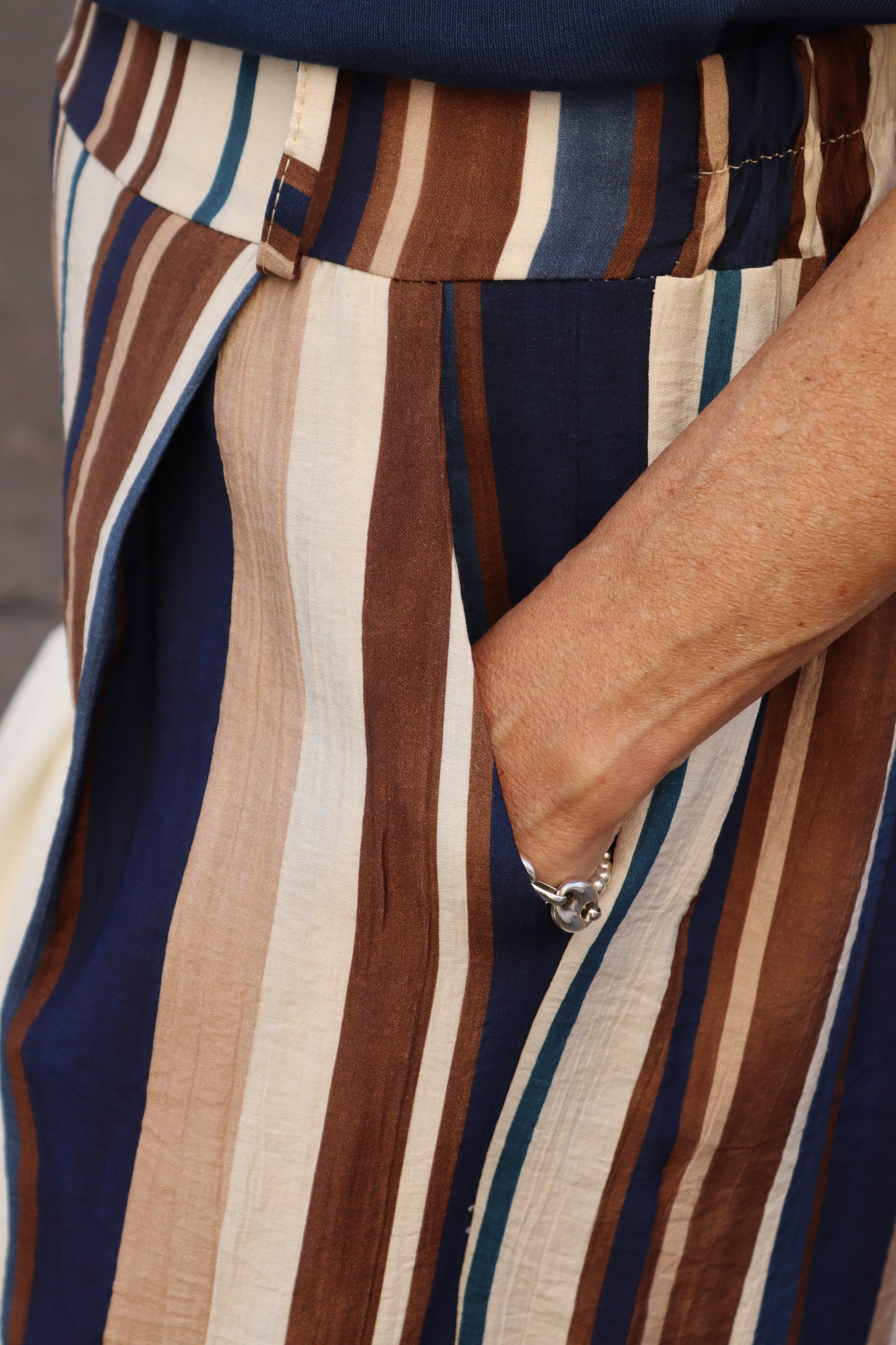 PANTALÓN RAYAS AZUL