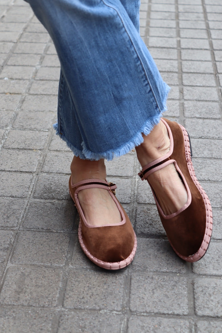 MANOLETINA LUCIA MARRON