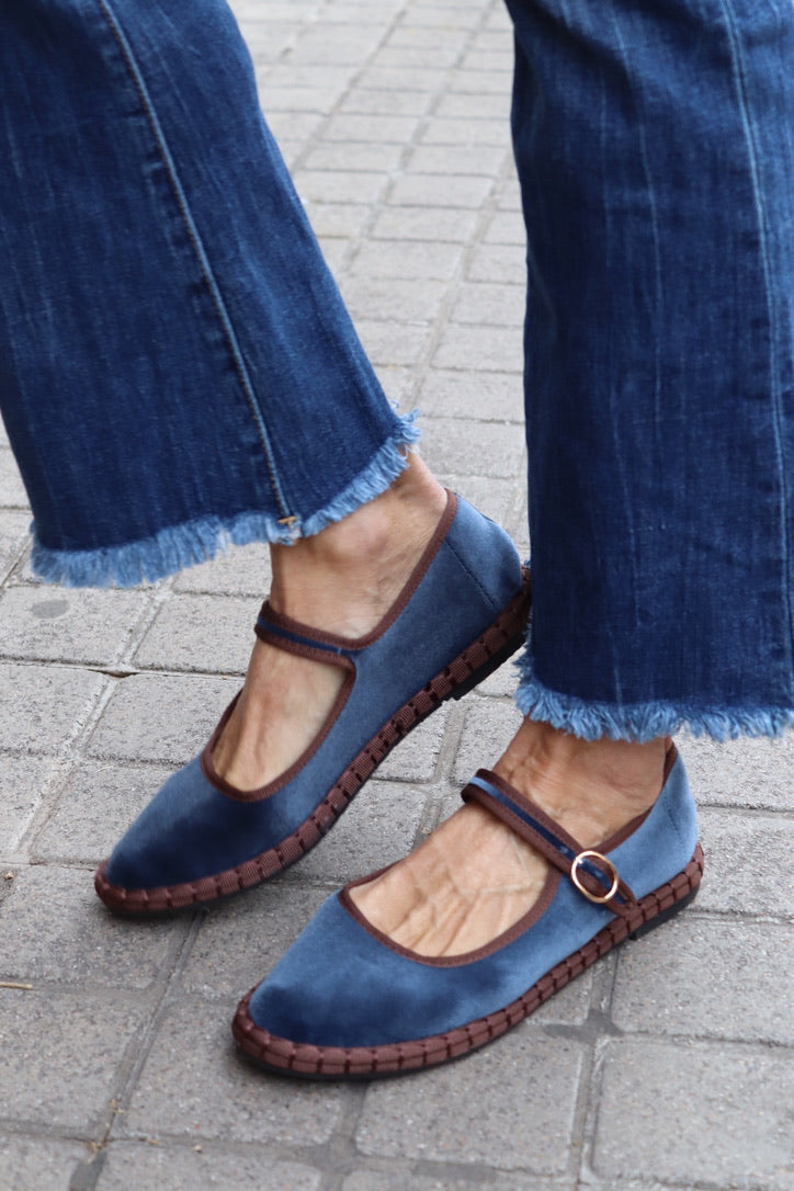 MANOLETINA LUCIA AZUL