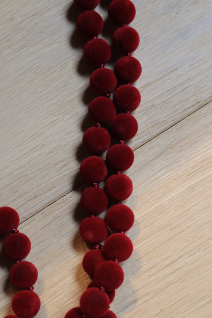 COLLAR TERCIOPELO GRANATE