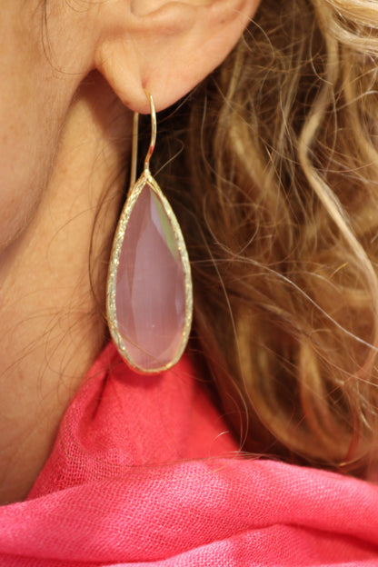 PENDIENTE LAGRIMA ROSA