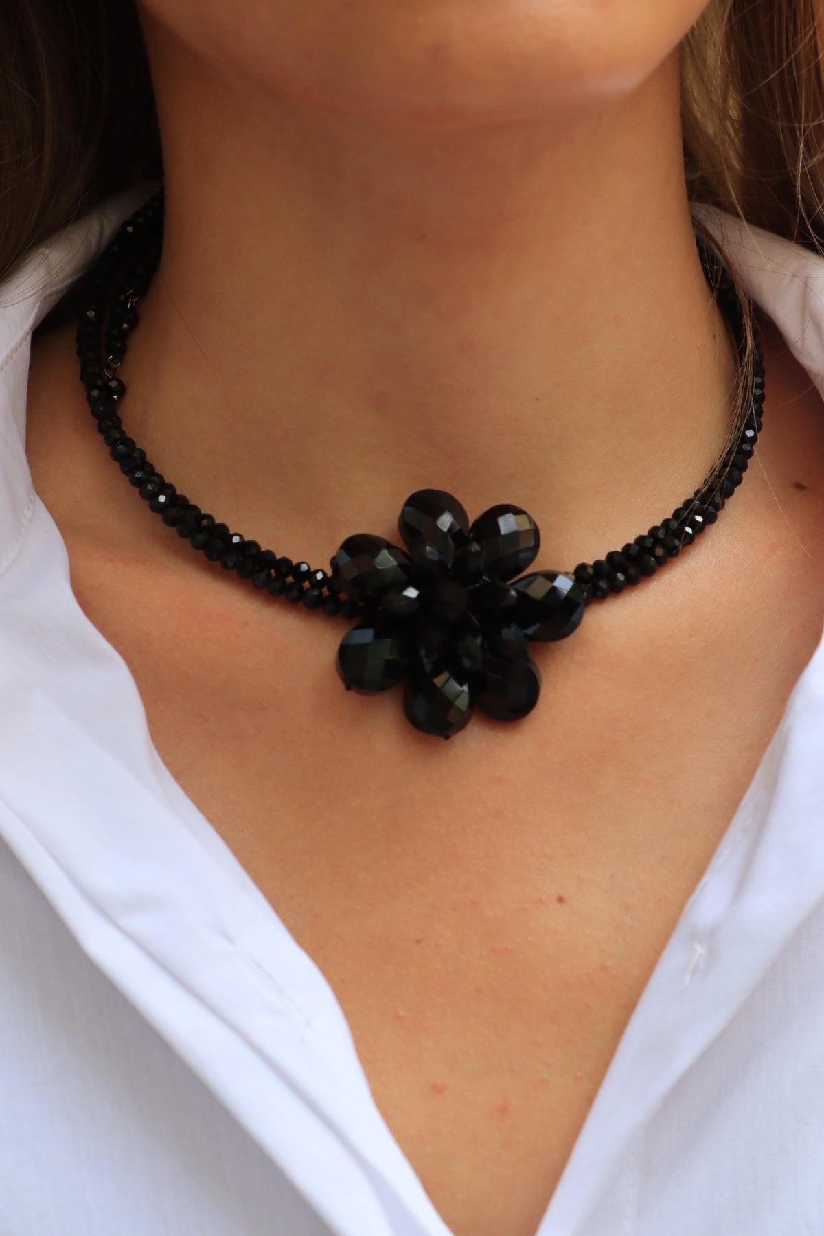 GARGANTILLA FLOR NEGRO