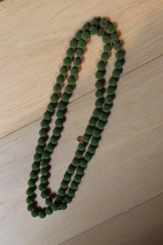 COLLAR TERCIOPELO PISTACHO