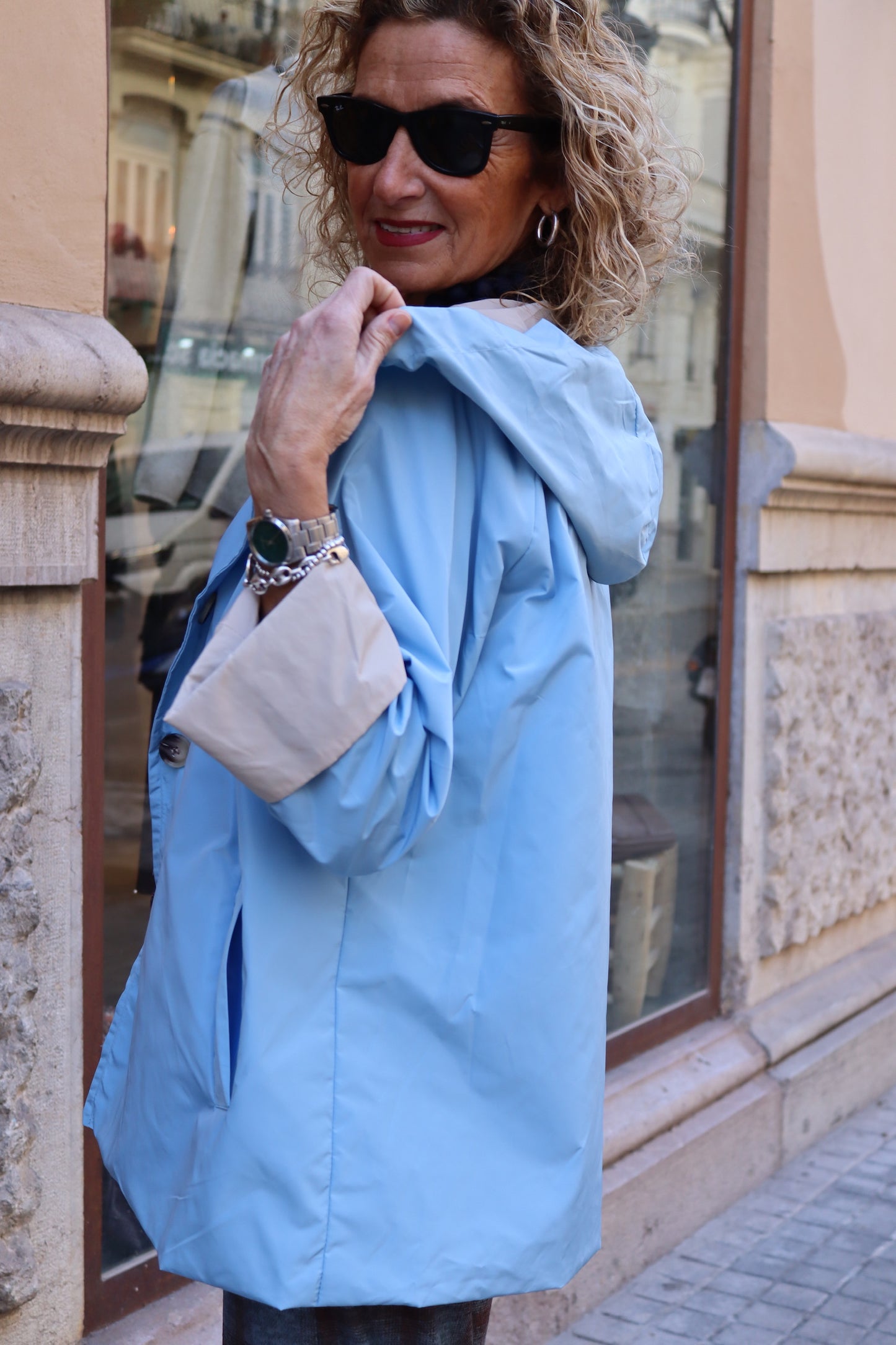 GABARDINA ANI CAPUCHA AZUL BEBE