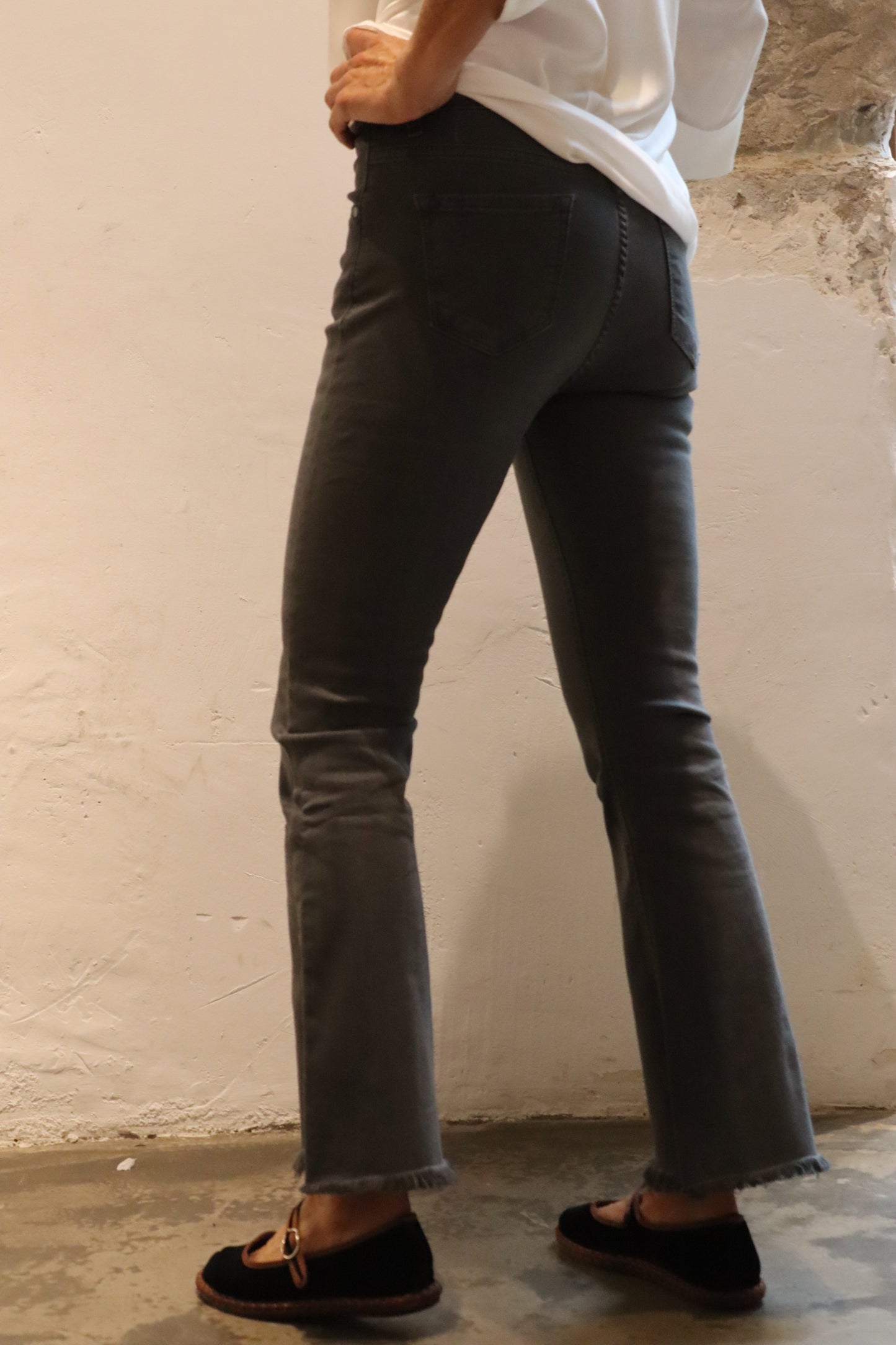 VAQUERO MERAKI GRIS