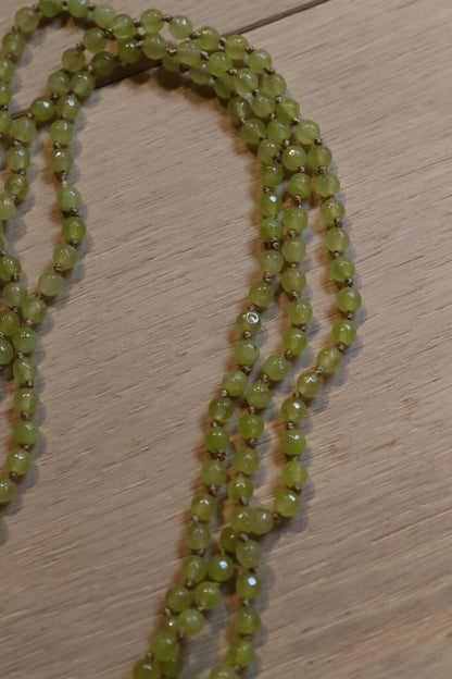 COLLAR LUCIA PISTACHO