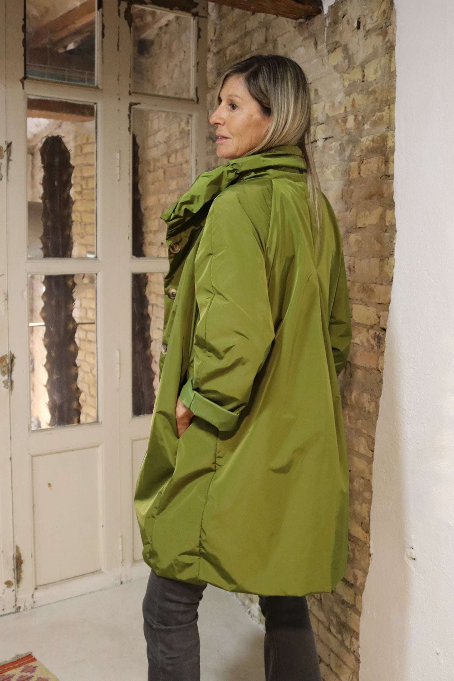 GABARDINA VERDE OLIVA