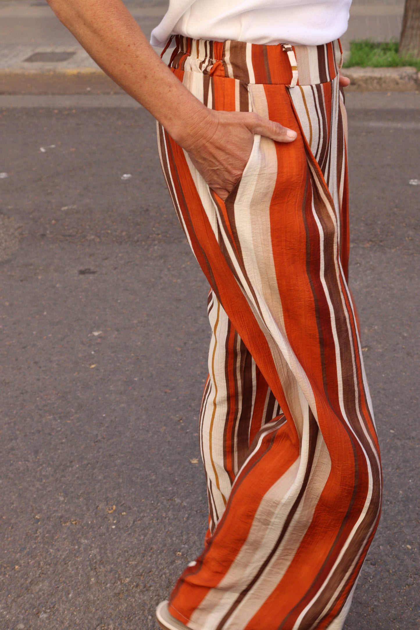 PANTALÓN RAYAS NARANJA