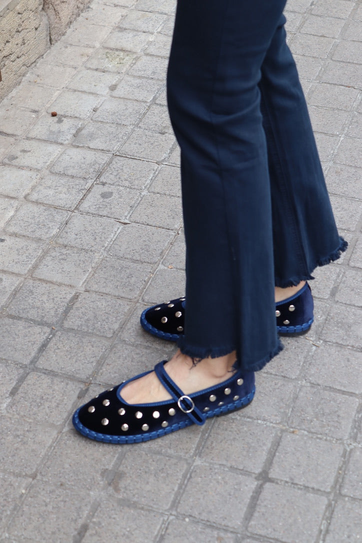 MANOLETINA TACHUELA TERCIOPELO AZUL