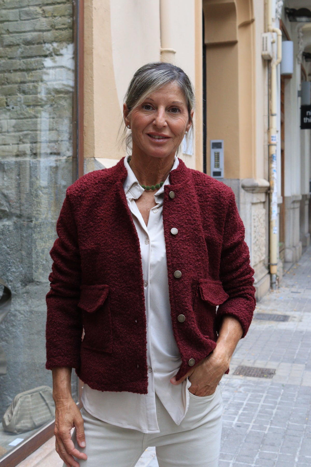 CHAQUETA RIZADA BURDEOS