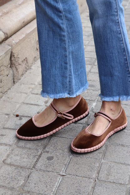 MANOLETINA LUCIA MARRON