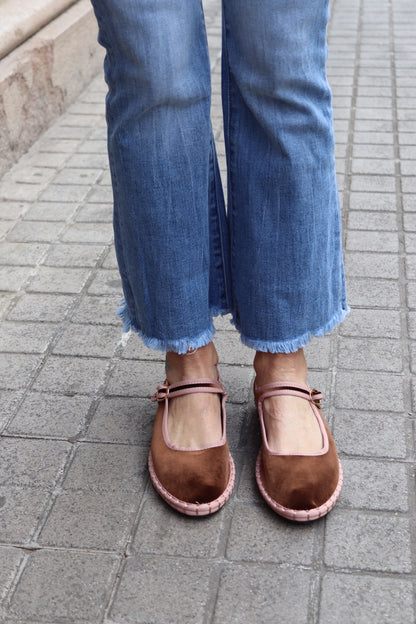 MANOLETINA LUCIA MARRON