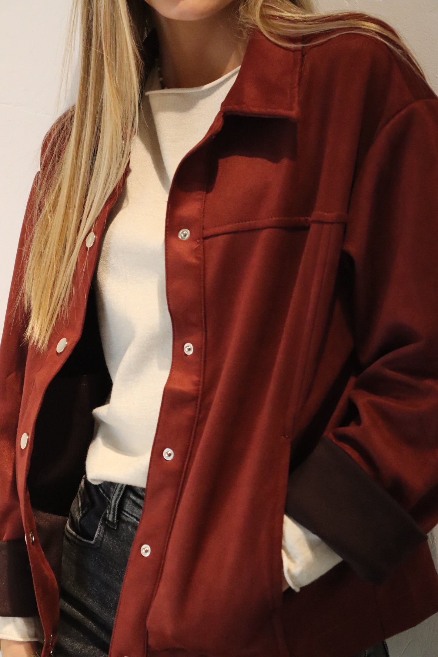 CHAQUETA ANTELINA VINO