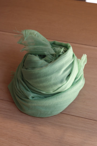PAÑUELO LISO VERDE