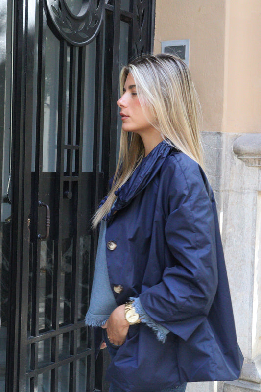 GABARDINA CORTA AZUL MARINO