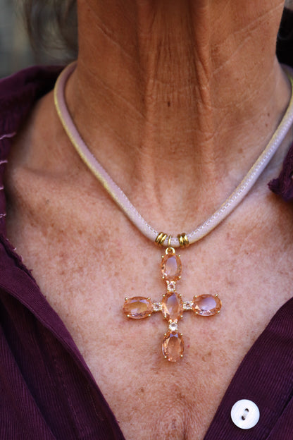 GARGANTILLA LUCIA ROSA