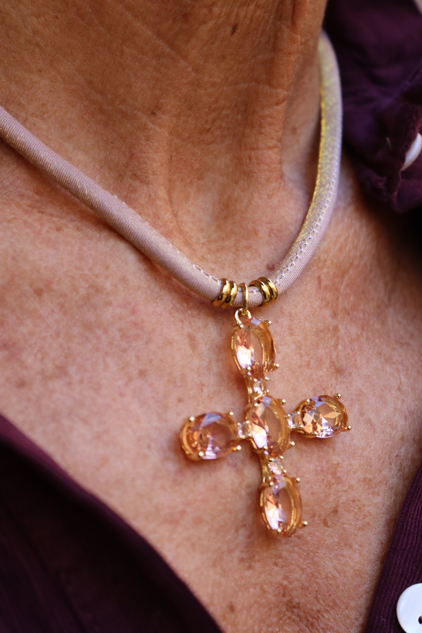 GARGANTILLA LUCIA ROSA