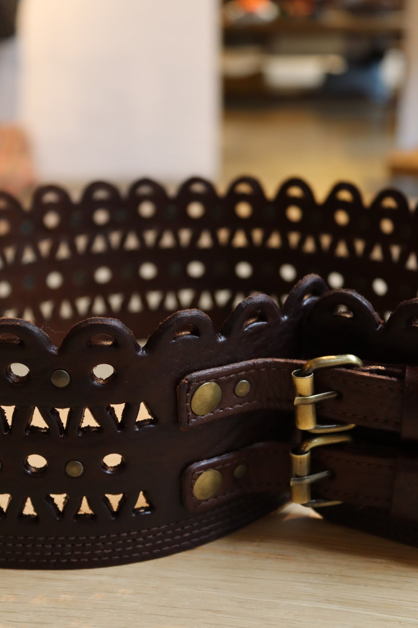 CINTURON ANCHO DOBLE HEBILLA MARRON