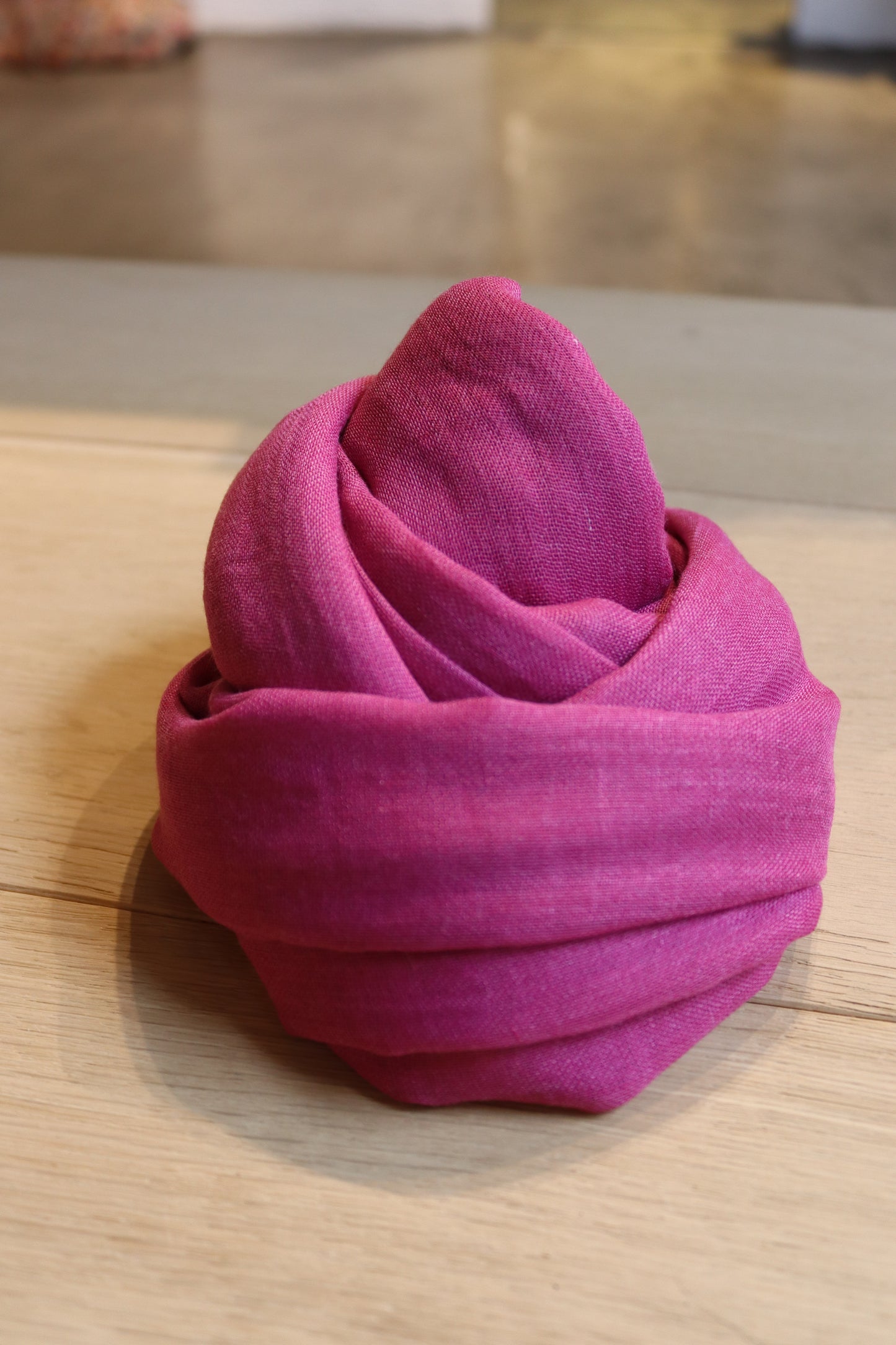 PAÑUELO LISO ROSA FUCSIA