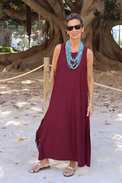 VESTIDO LISO BURDEOS