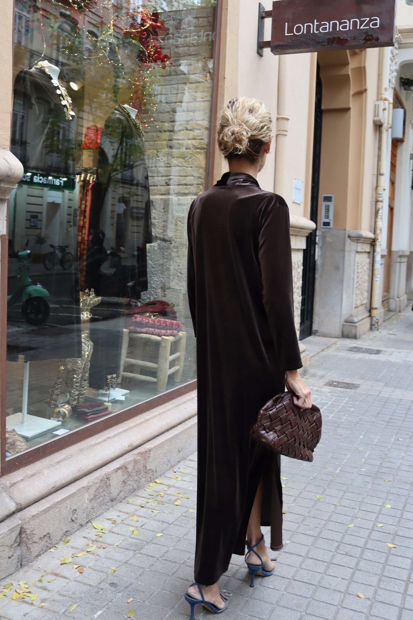 VESTIDO TERCIOPELO CHOCOLATE