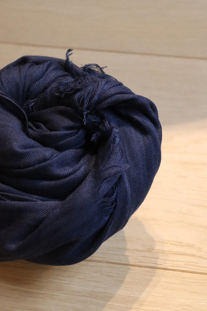 PAÑUELO LISO MARINO