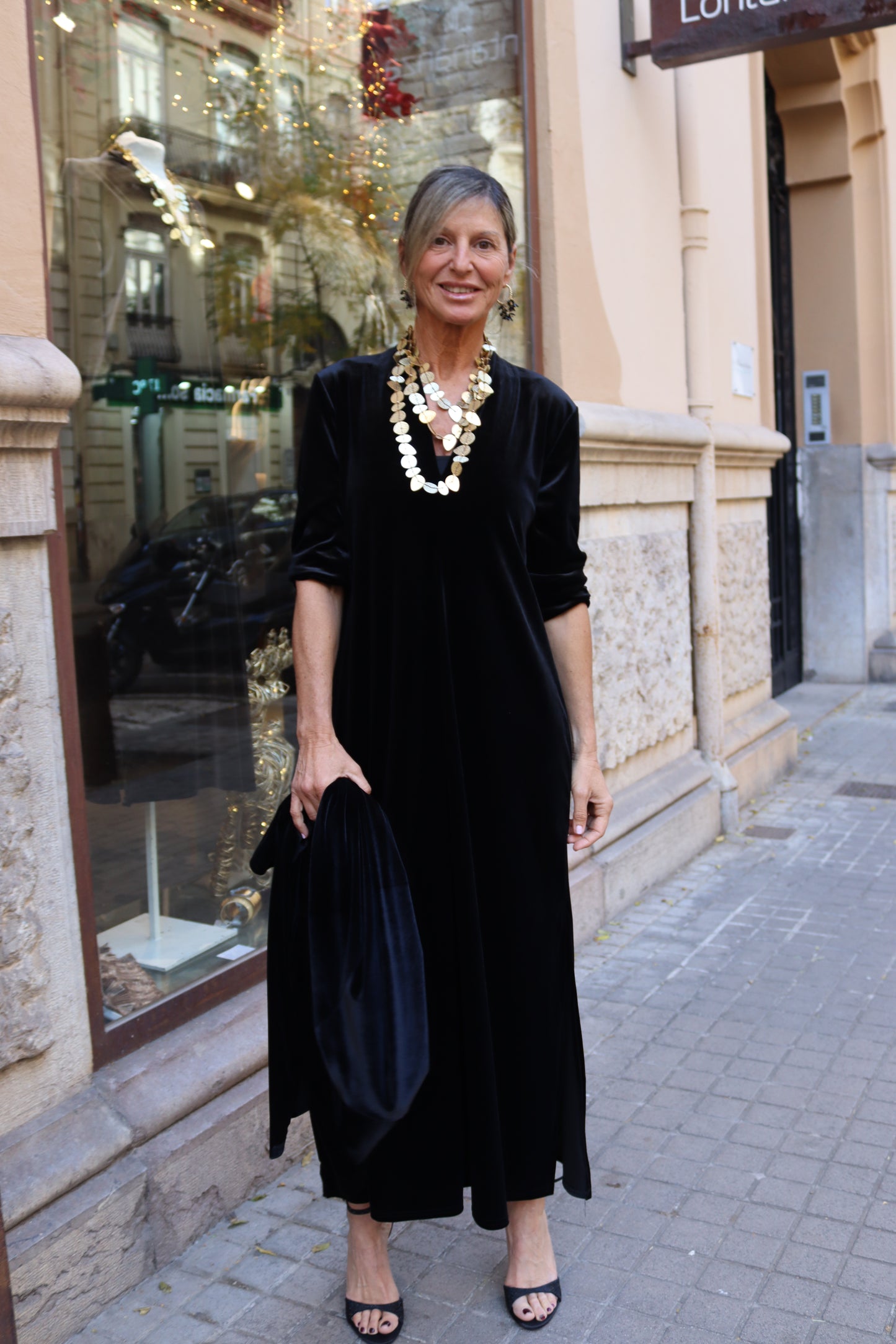 VESTIDO TERCIOPELO NEGRO