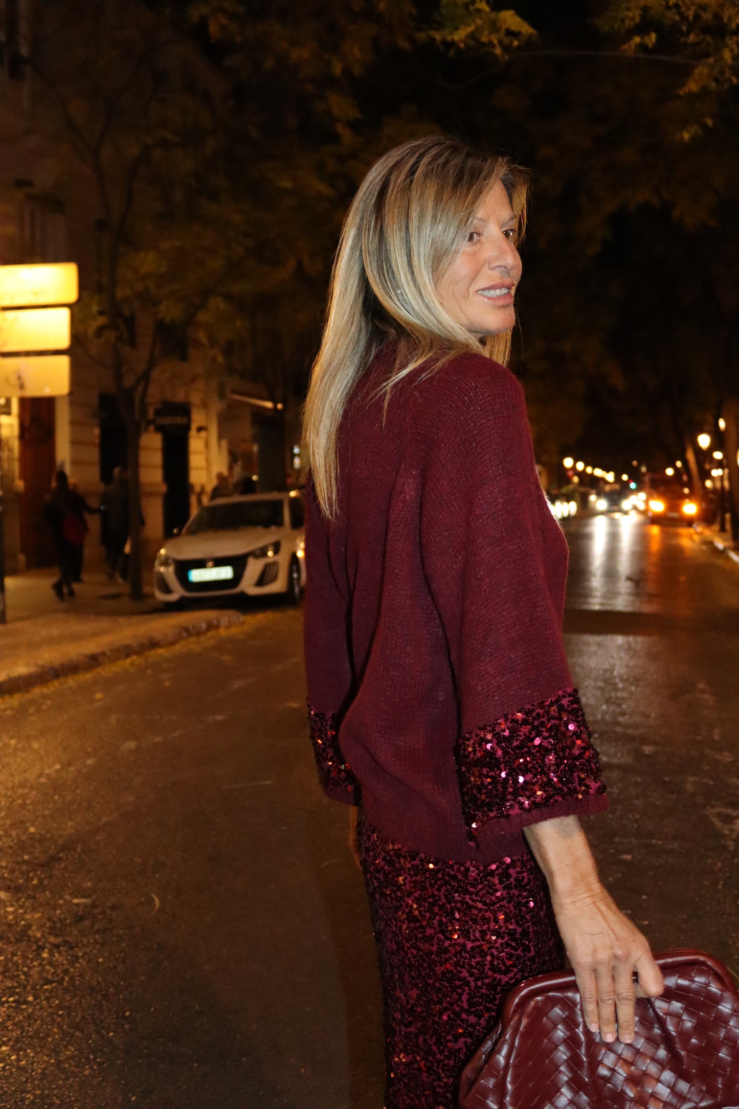 JERSEY LENTEJUELAS GRANATE